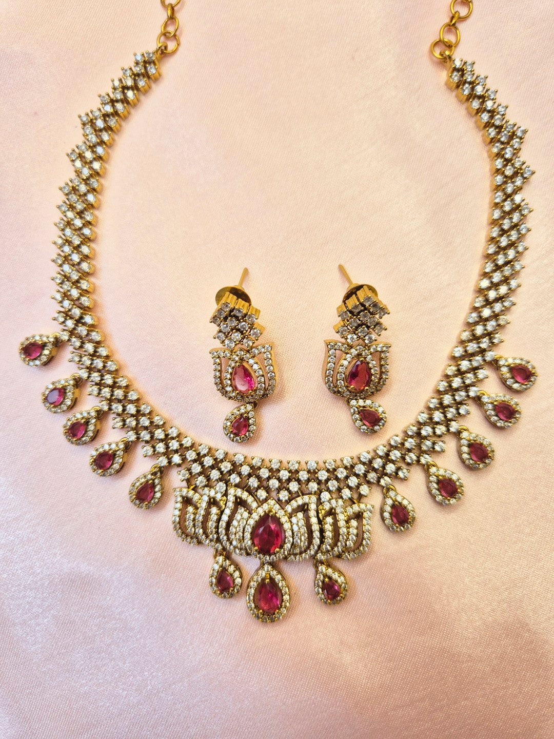 Lotus Pendant Short Necklace Set.