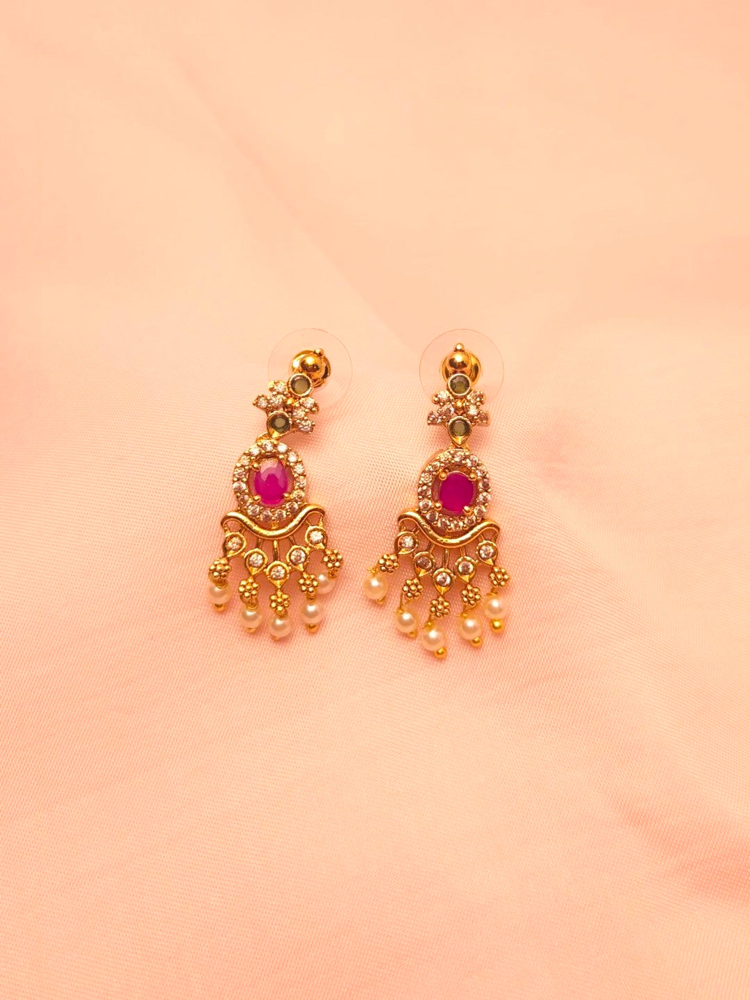 Sri Triratna Pearl Choker Set