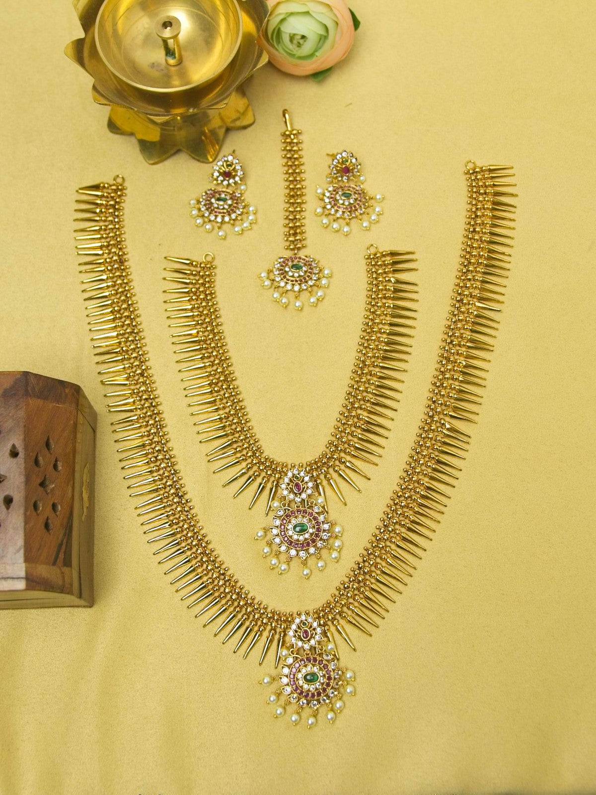Lakshmi Mullu Haram Bridal Jewellery Set with Pearls & Kundan – Timeless Temple Elegance