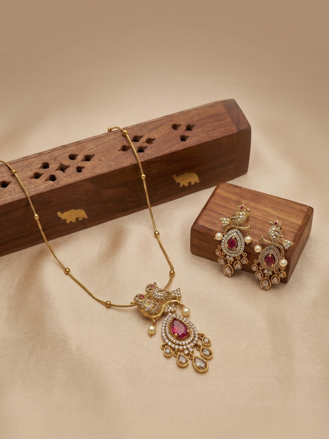 Twin Parrot  Stone Pendant Chain