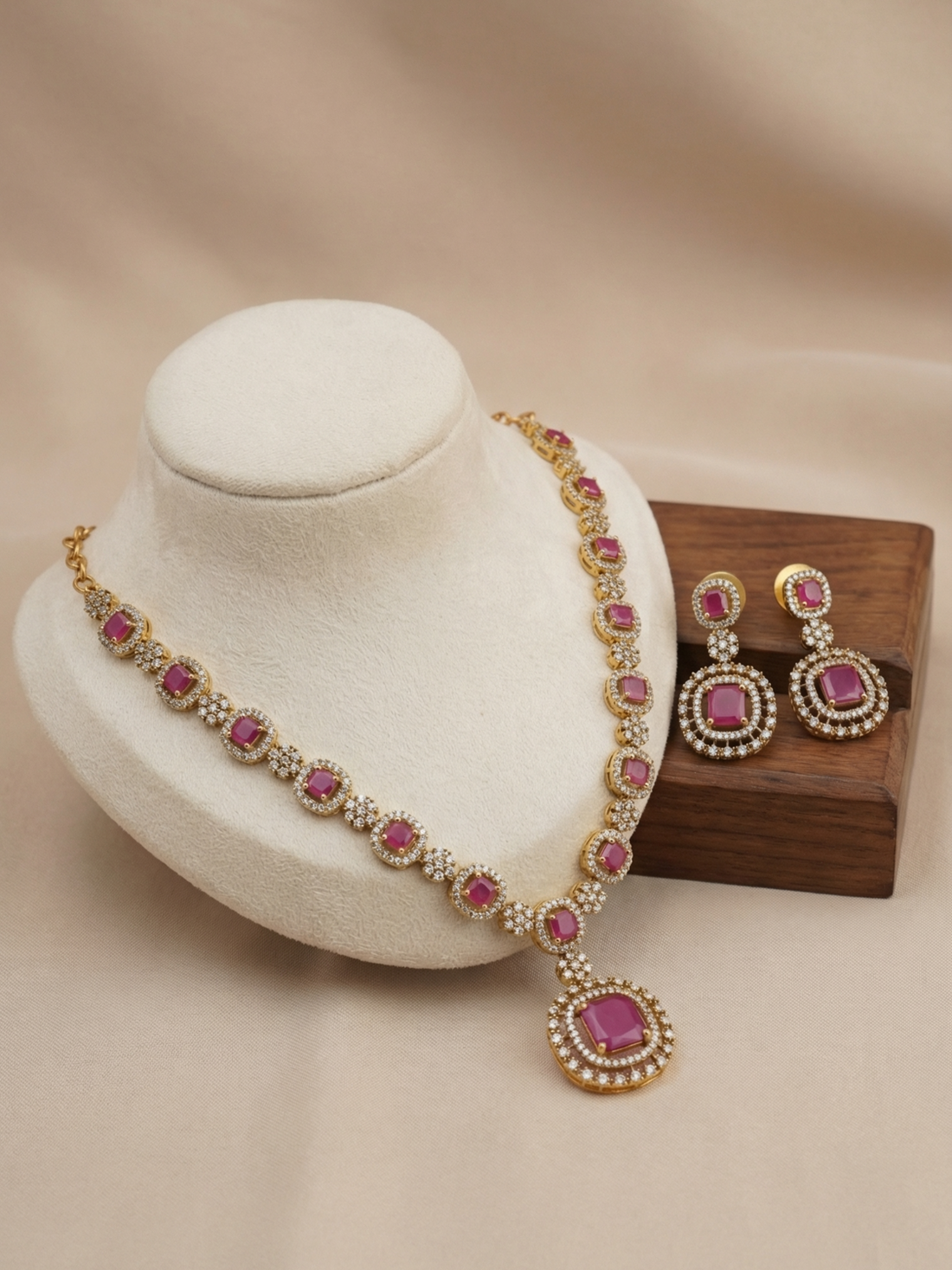 Antique Gold Ruby AD Pendant Necklace Set with Earrings