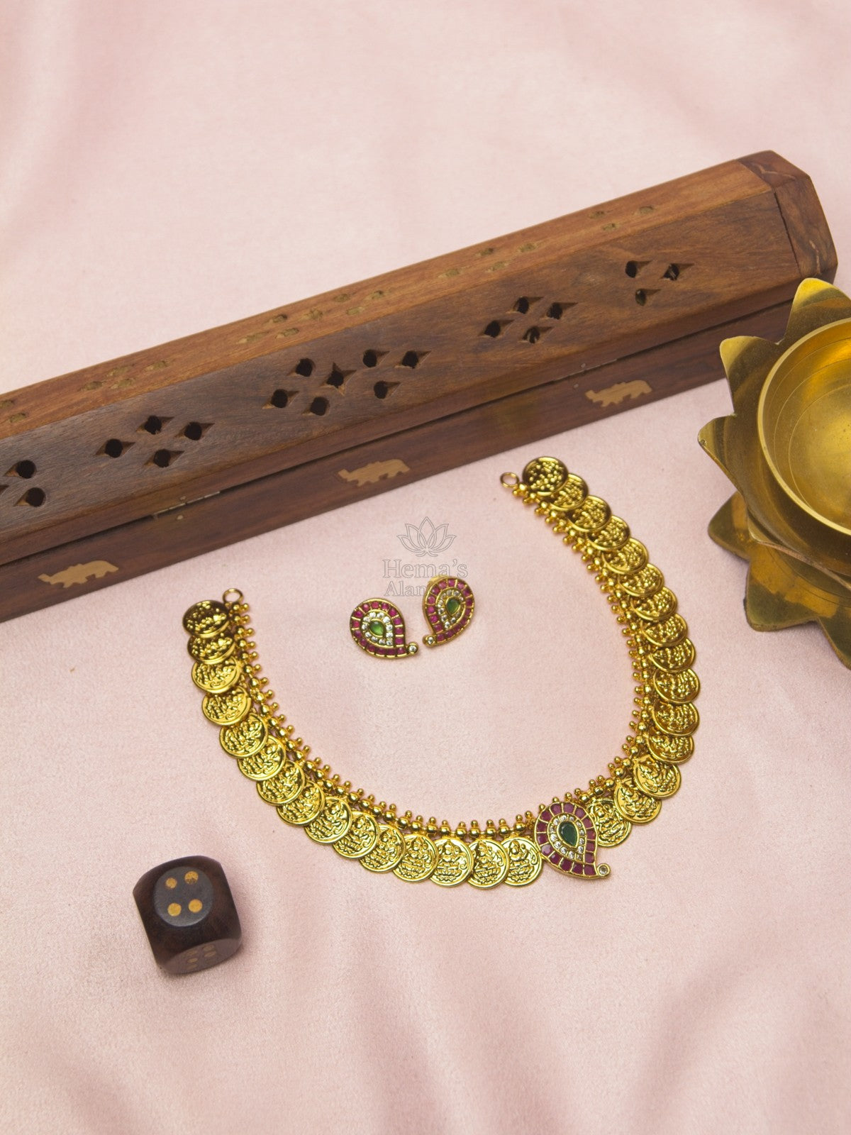 Lakshmi Paisley Heritage Necklace Set with Earrings