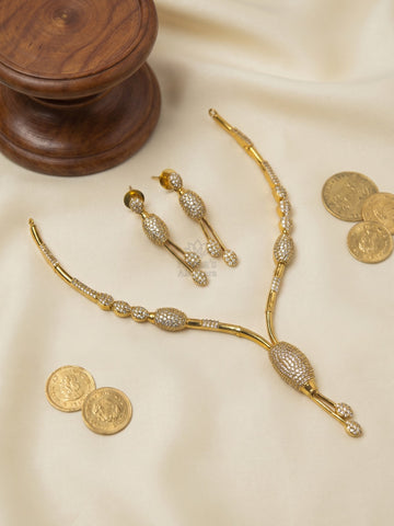 Elegant White Cascade Zircon Necklace Set with Drop Earrings