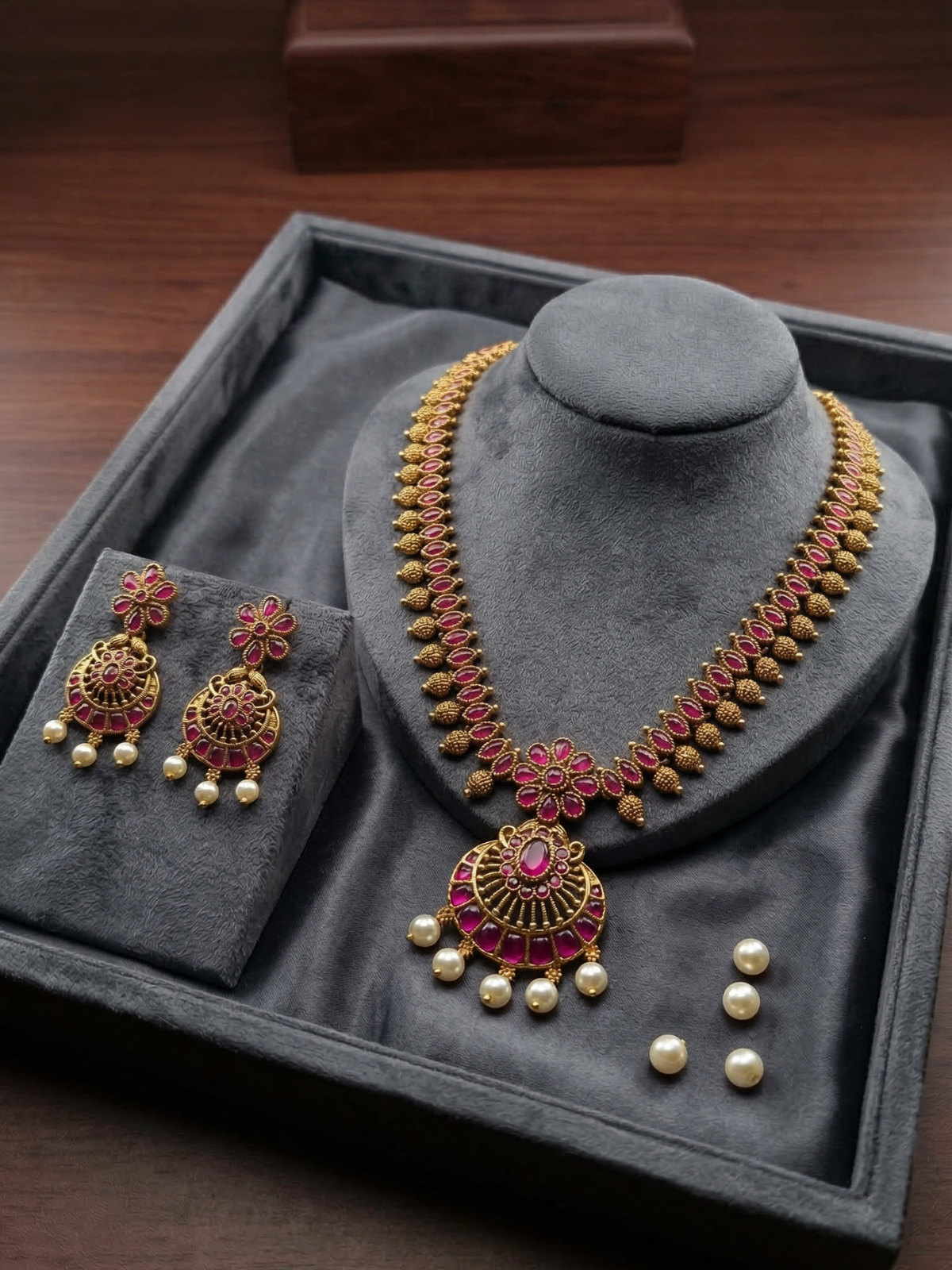 Vintage Royal Kemp Necklace with Pearl Drops And Earrings