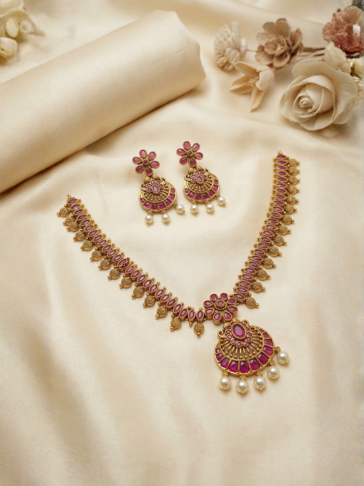Vintage Royal Kemp Necklace with Pearl Drops And Earrings