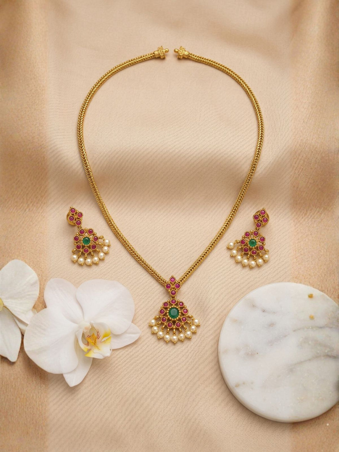 Kempu Green Pendant Necklace Set with Pearl Drops & Jhumka Earrings – Traditional Gold Finish Jewellery
